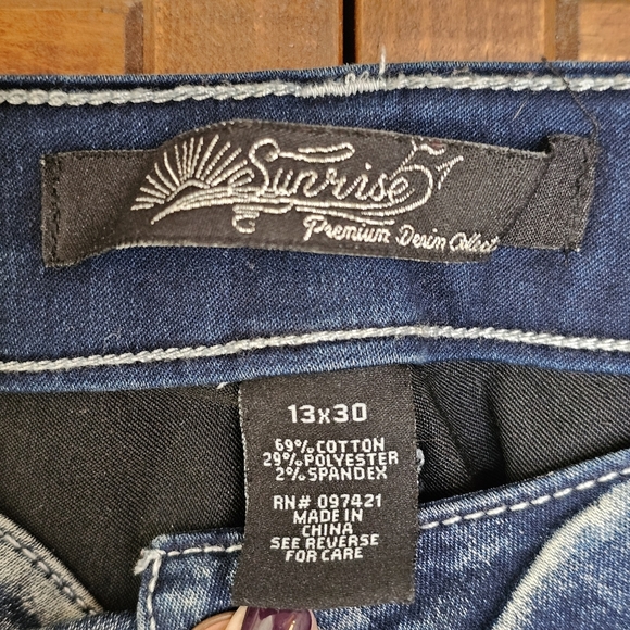 Sunrise Premium Denim 13/30 Jeans Distressed Wash Skinny Fit - Picture 4 of 9